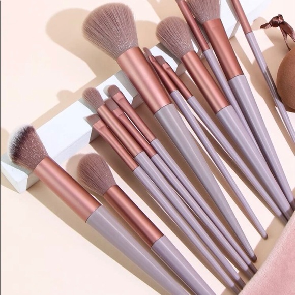 NEW Eye Makeup Brushes Cosmetics 13Pcs Professional Set More Beauty Sponge - Picture 2 of 2